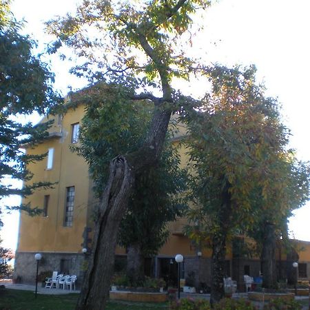 Albergo Ristorante Ragno D'Oro 皮亚恩卡斯塔尼亚伊奥 外观 照片