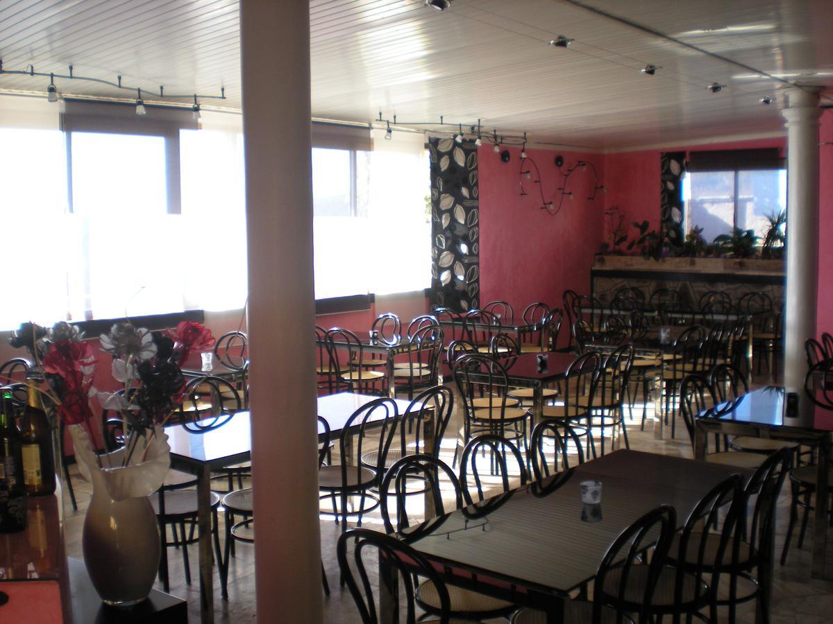 Albergo Ristorante Ragno D'Oro 皮亚恩卡斯塔尼亚伊奥 外观 照片